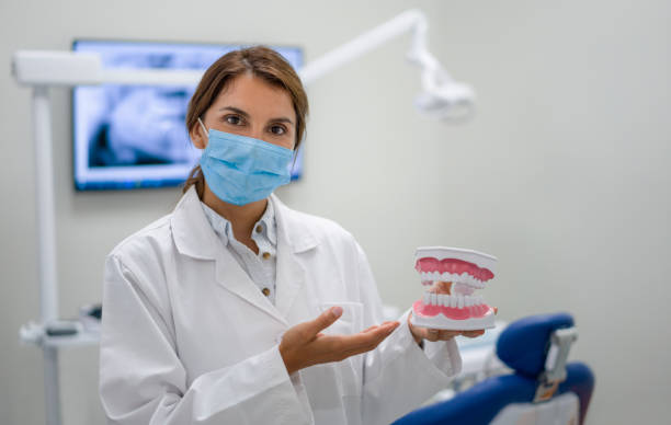Best Dentist for Tooth Abscess  in Eatonville, FL